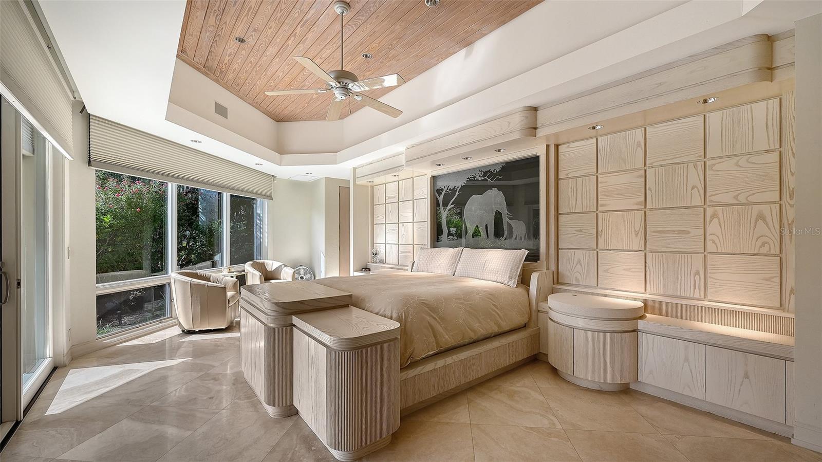 BAY ISLES - Residential