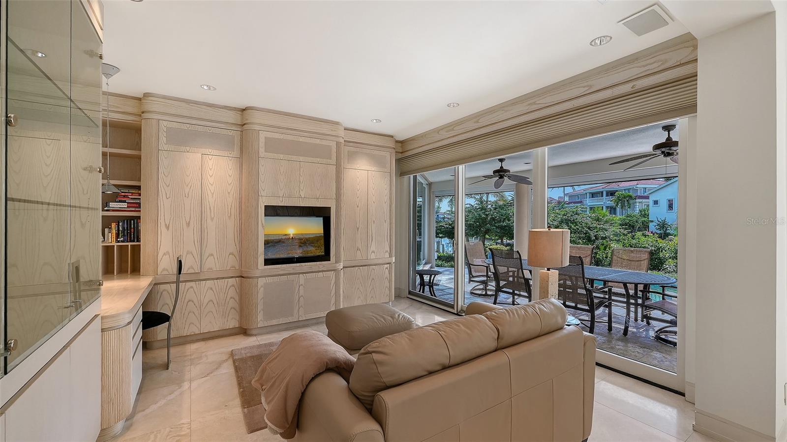 BAY ISLES - Residential
