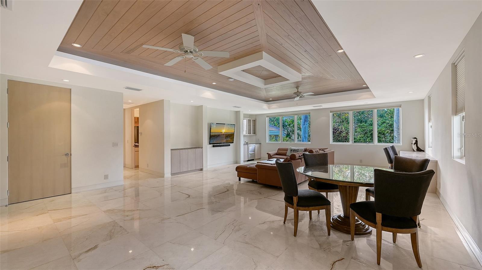 BAY ISLES - Residential