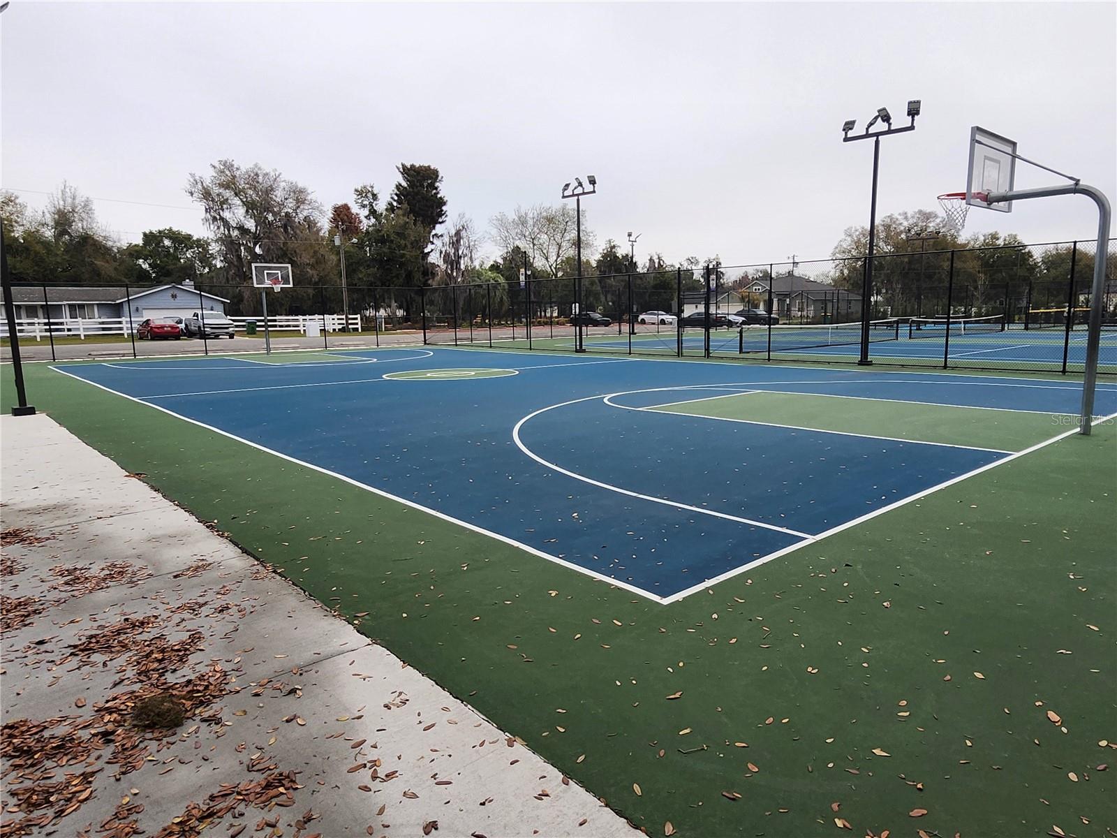 MONTVERDE LAKESIDE DIV - Residential