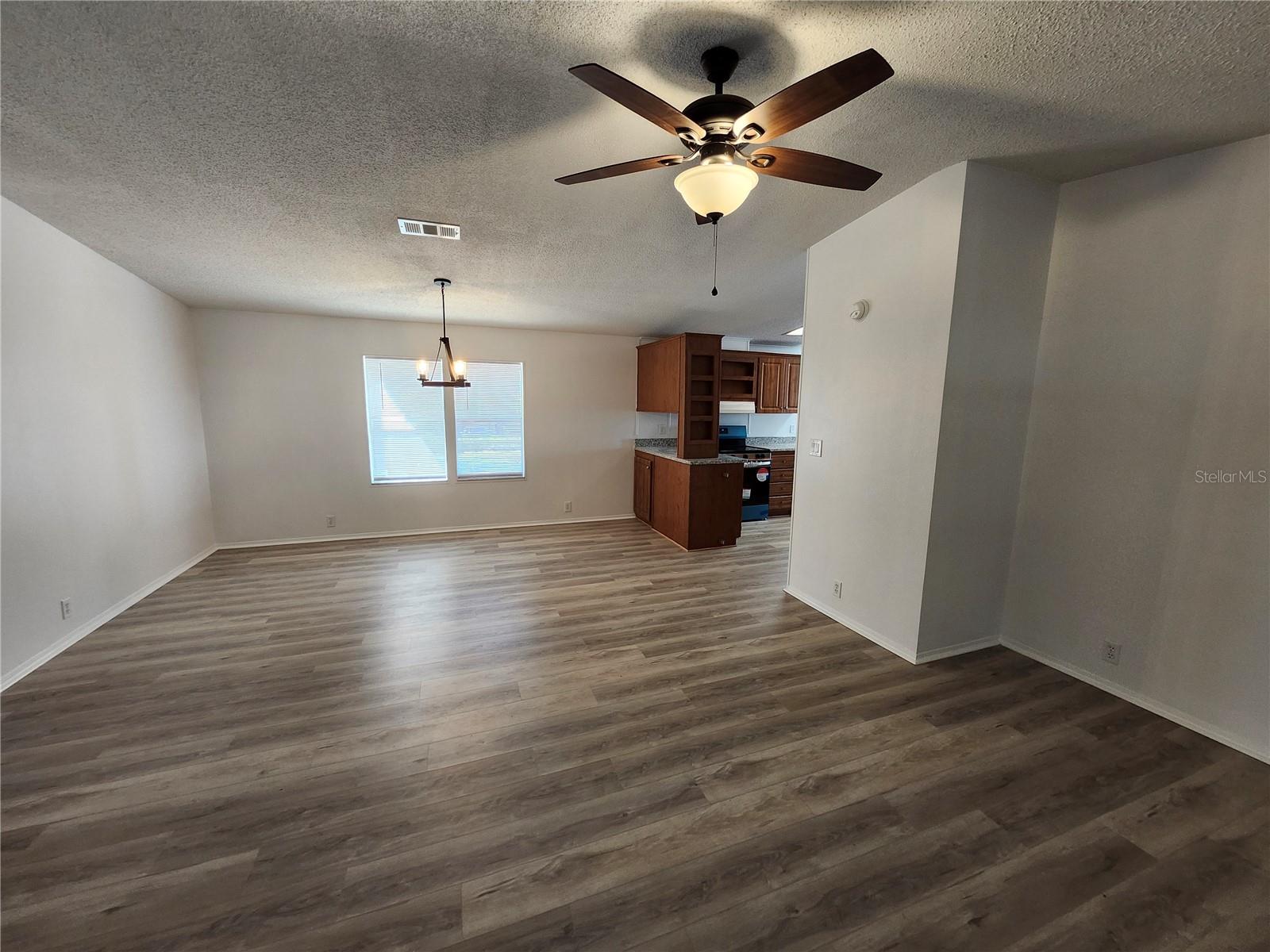 MONTVERDE LAKESIDE DIV - Residential