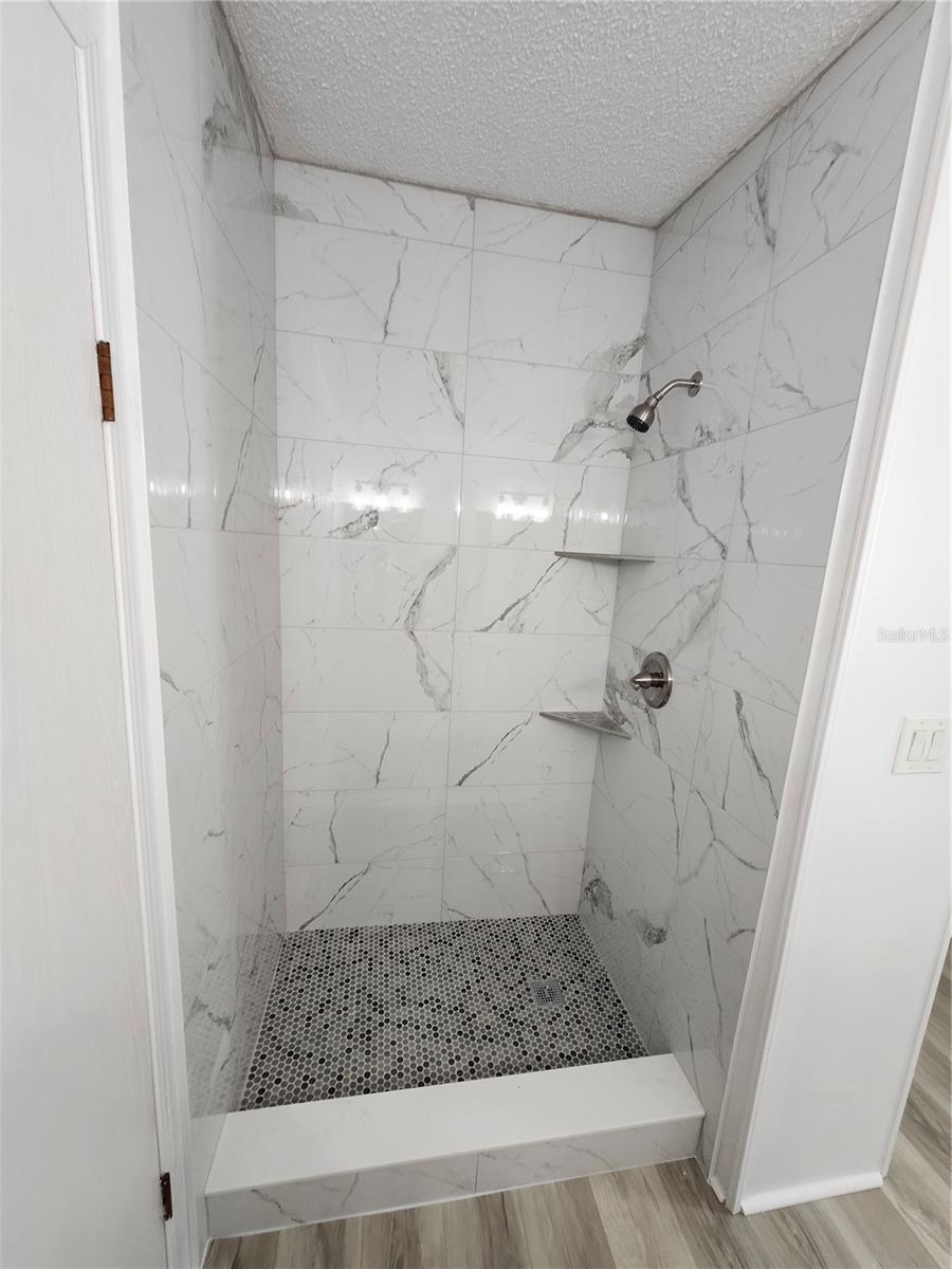 MONTVERDE LAKESIDE DIV - Residential