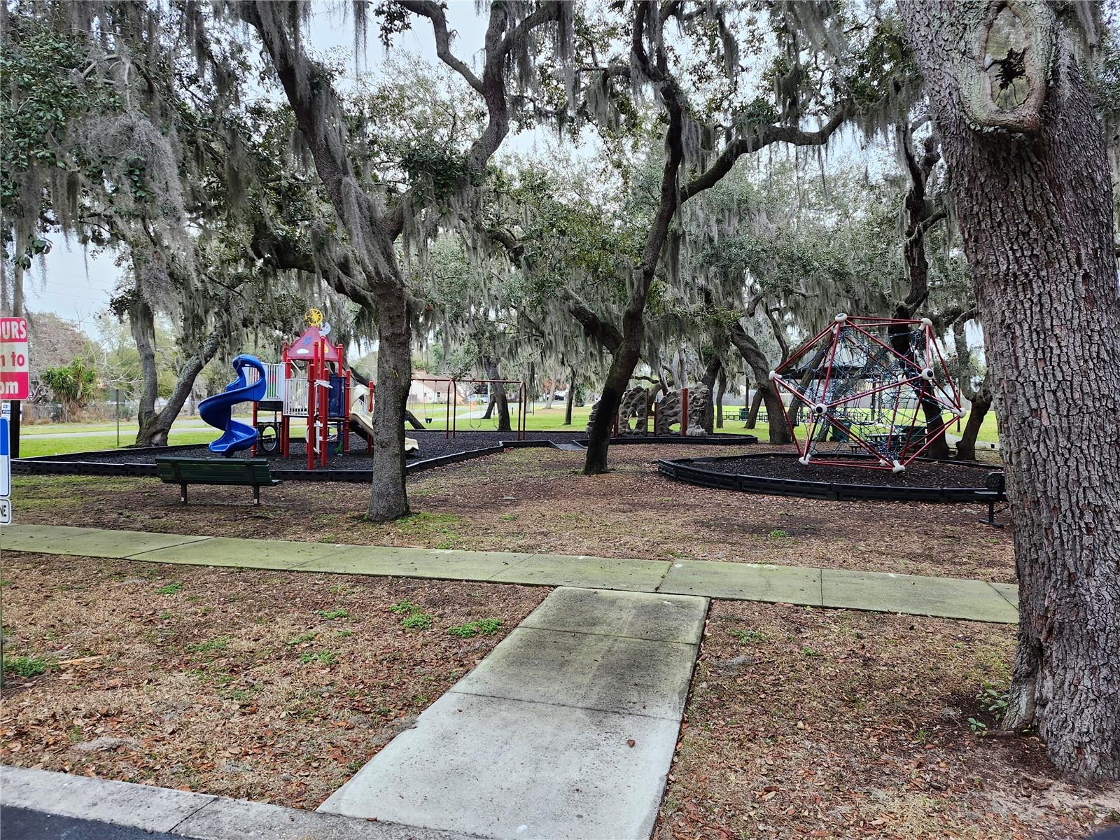 MONTVERDE LAKESIDE DIV - Residential