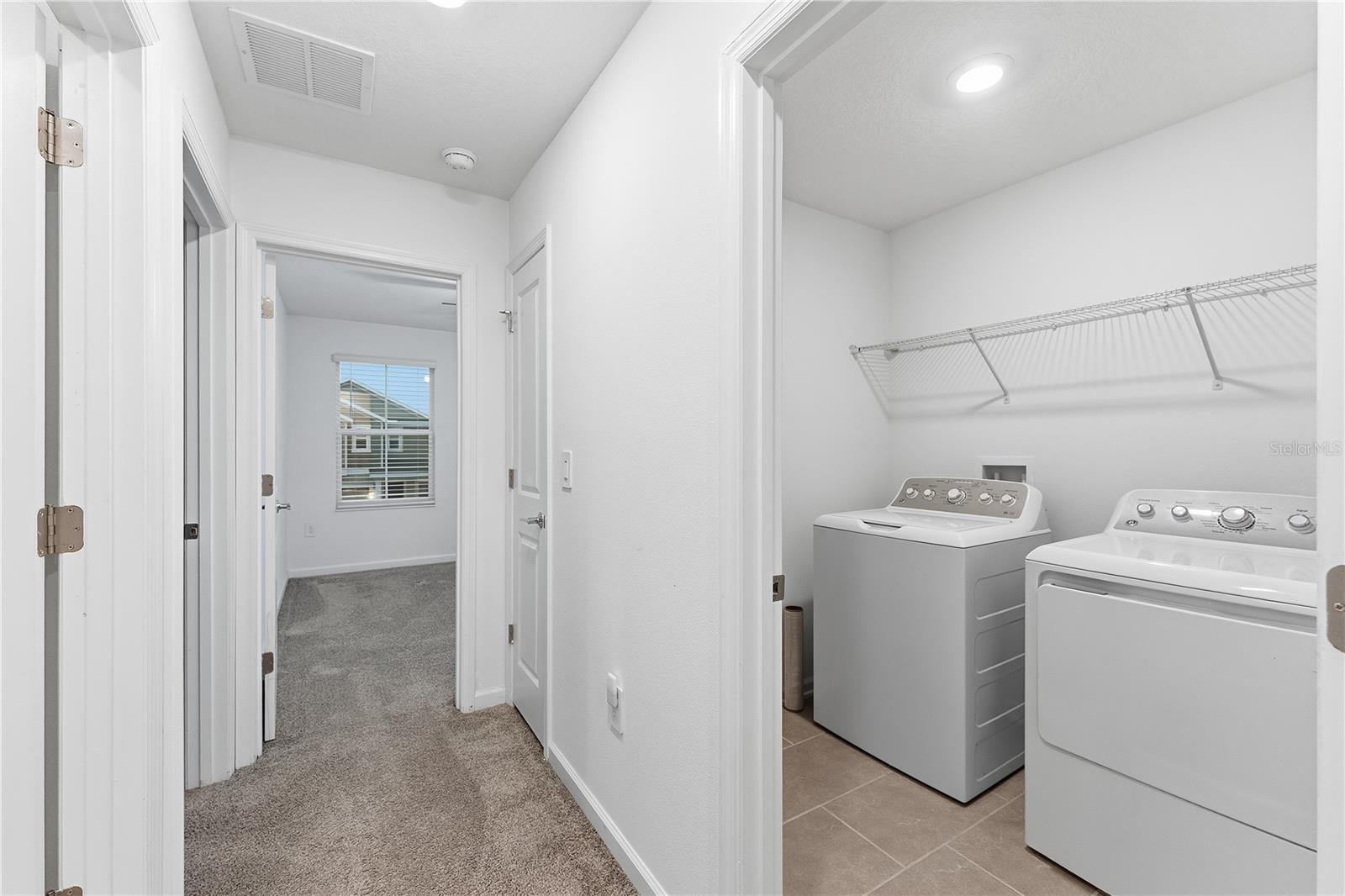 ASTONIA 40S - Residential Lease