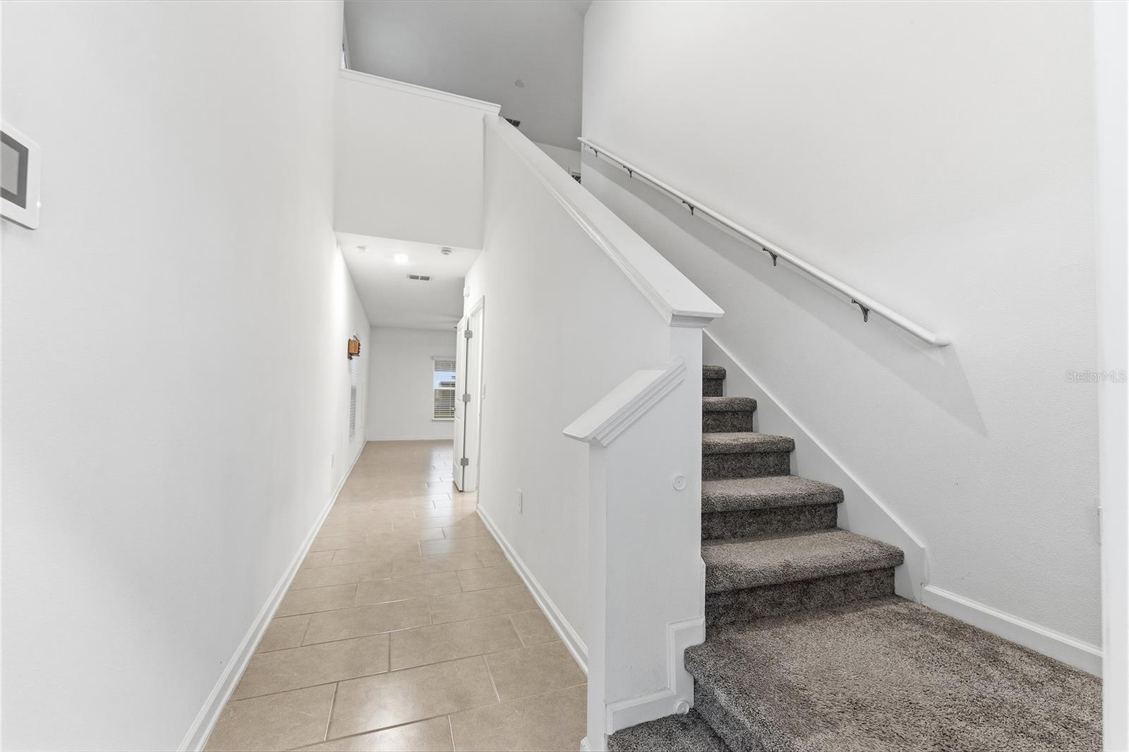 ASTONIA 40S - Residential Lease