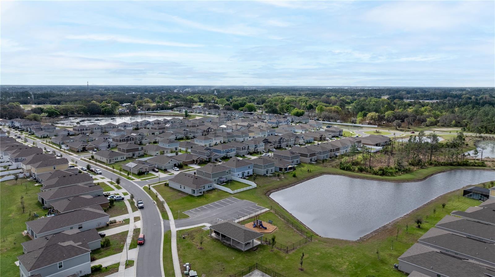 ASTONIA 40S - Residential Lease