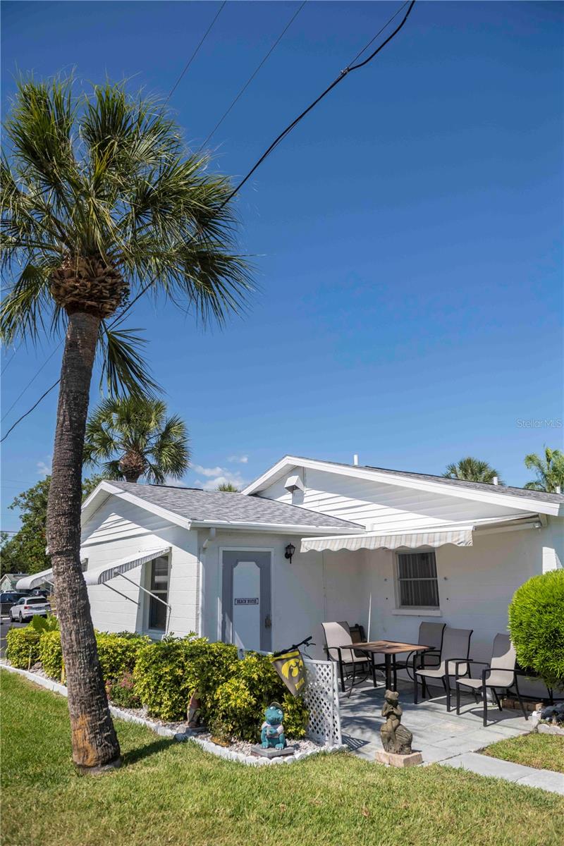 PARKWAY VILLAS - Residential