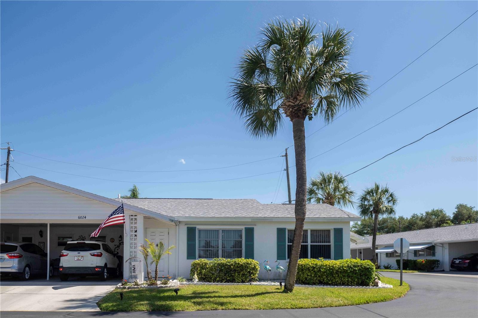 PARKWAY VILLAS - Residential