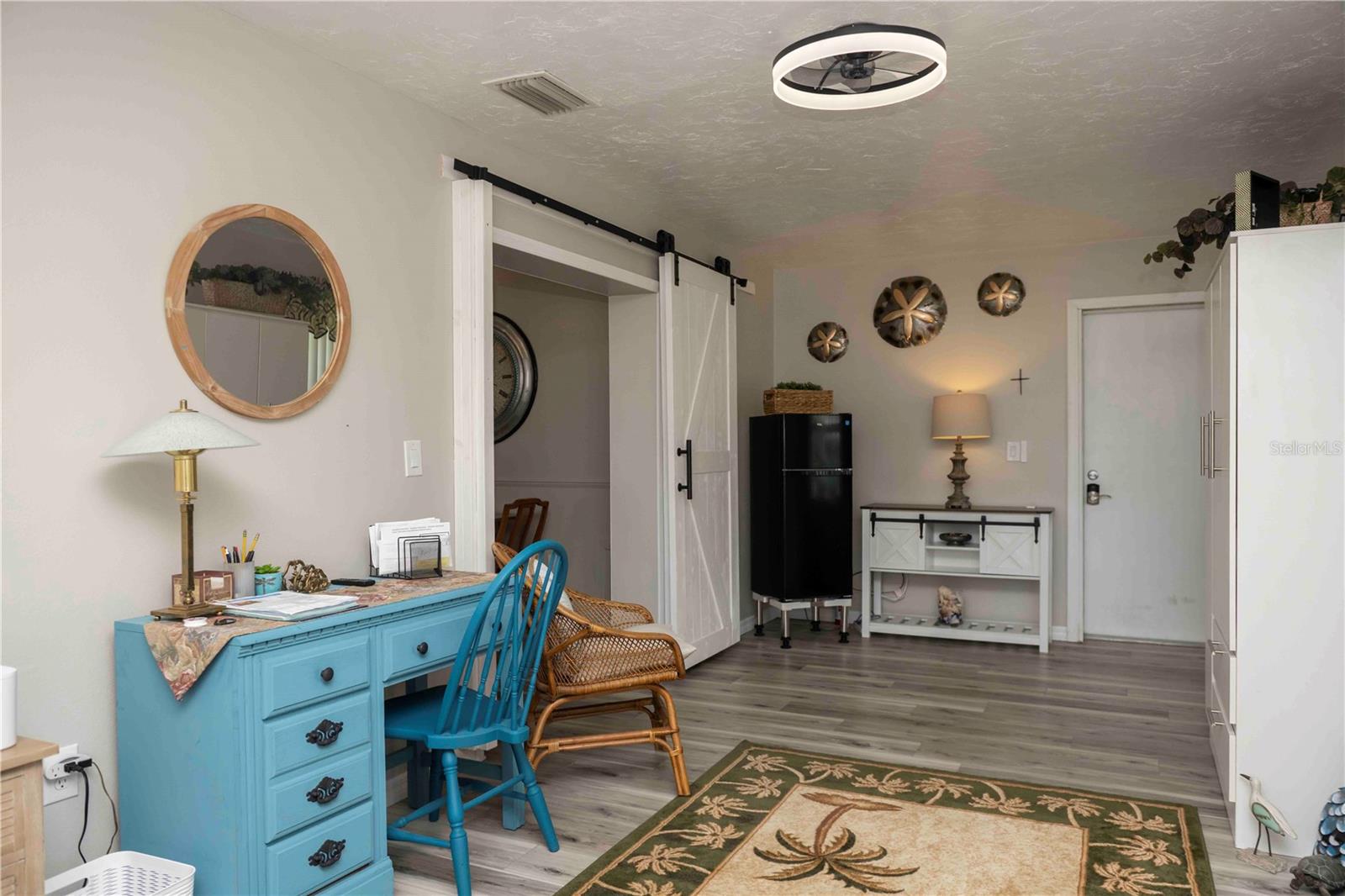 PARKWAY VILLAS - Residential
