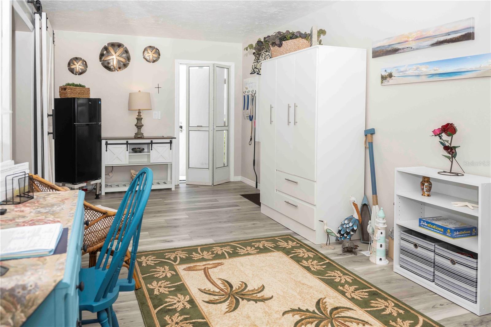 PARKWAY VILLAS - Residential