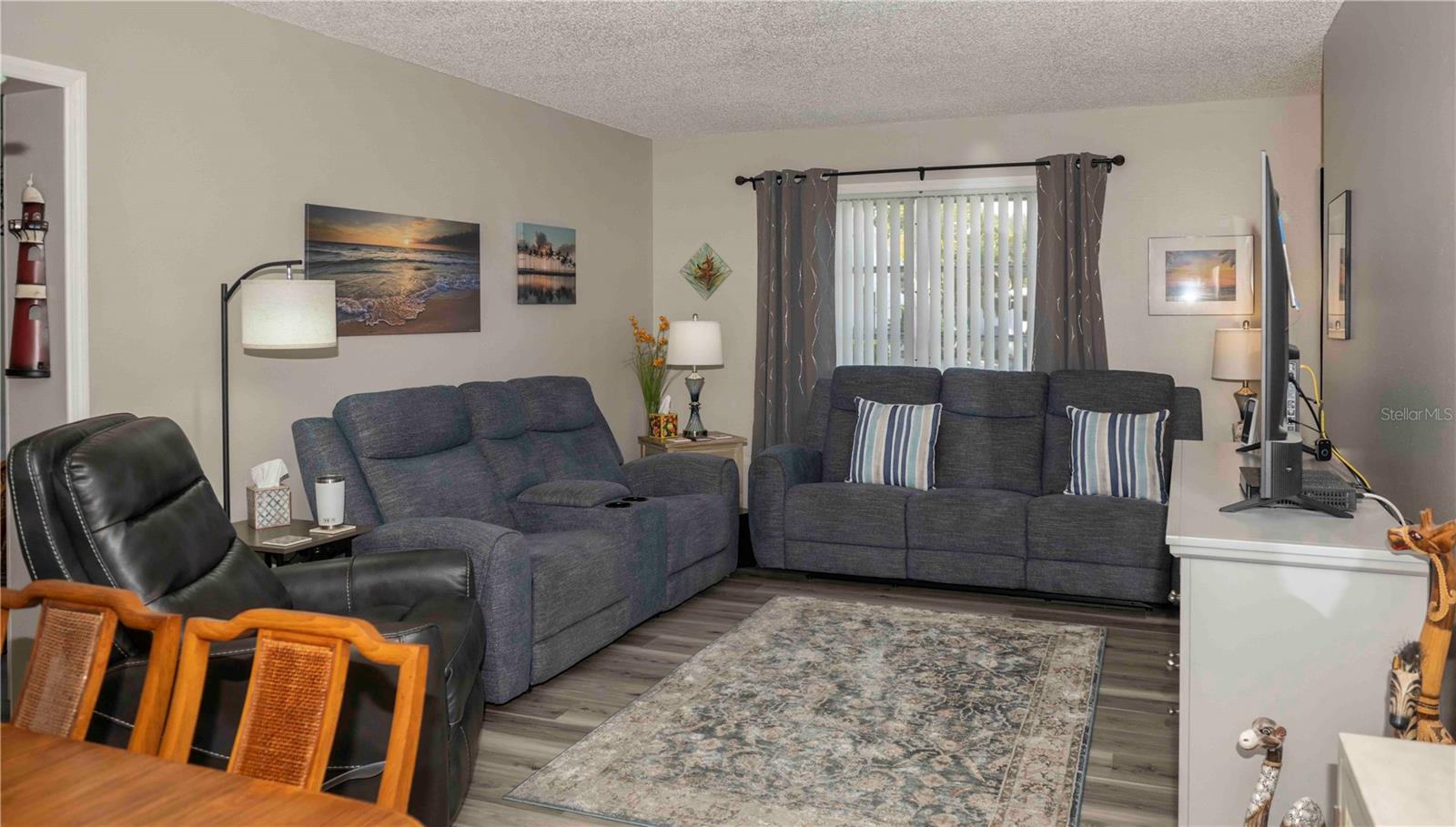 PARKWAY VILLAS - Residential