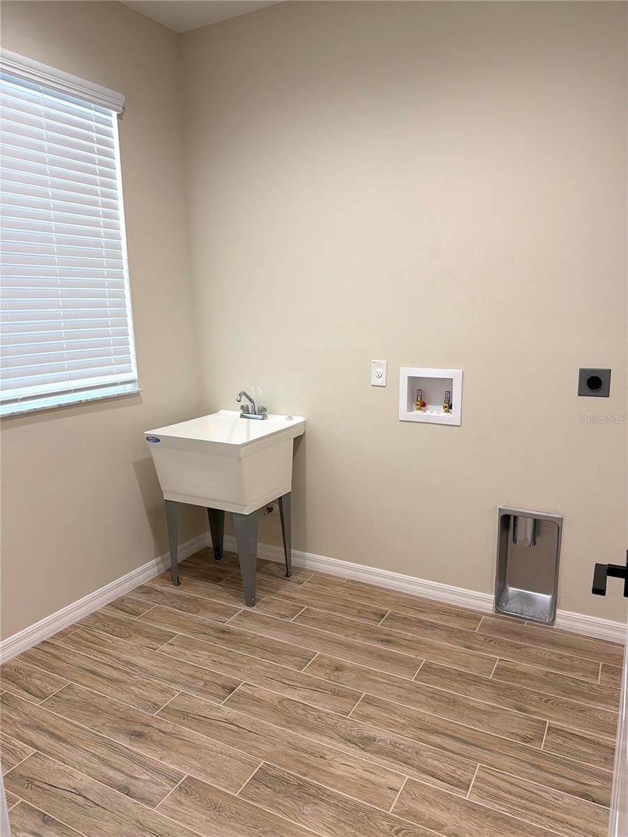 EVERGREEN ESTATES - Residential