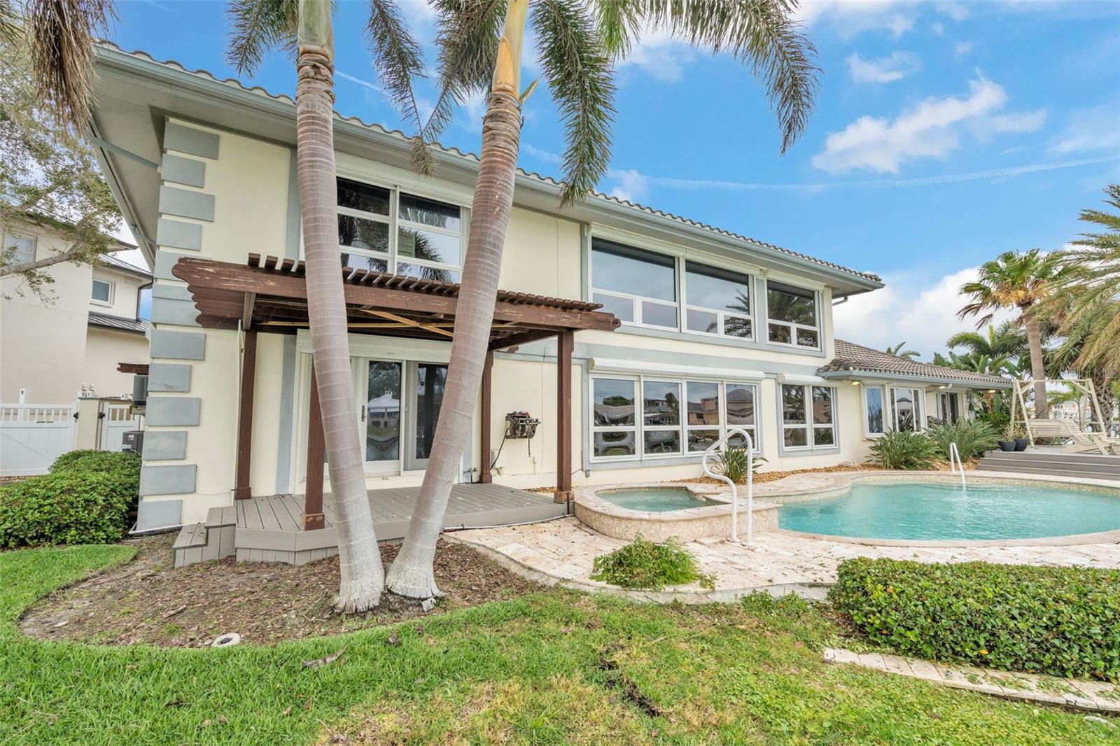 ISLAND ESTATE OF CLEARWATER UNITS 6D 7A 7C - Residential