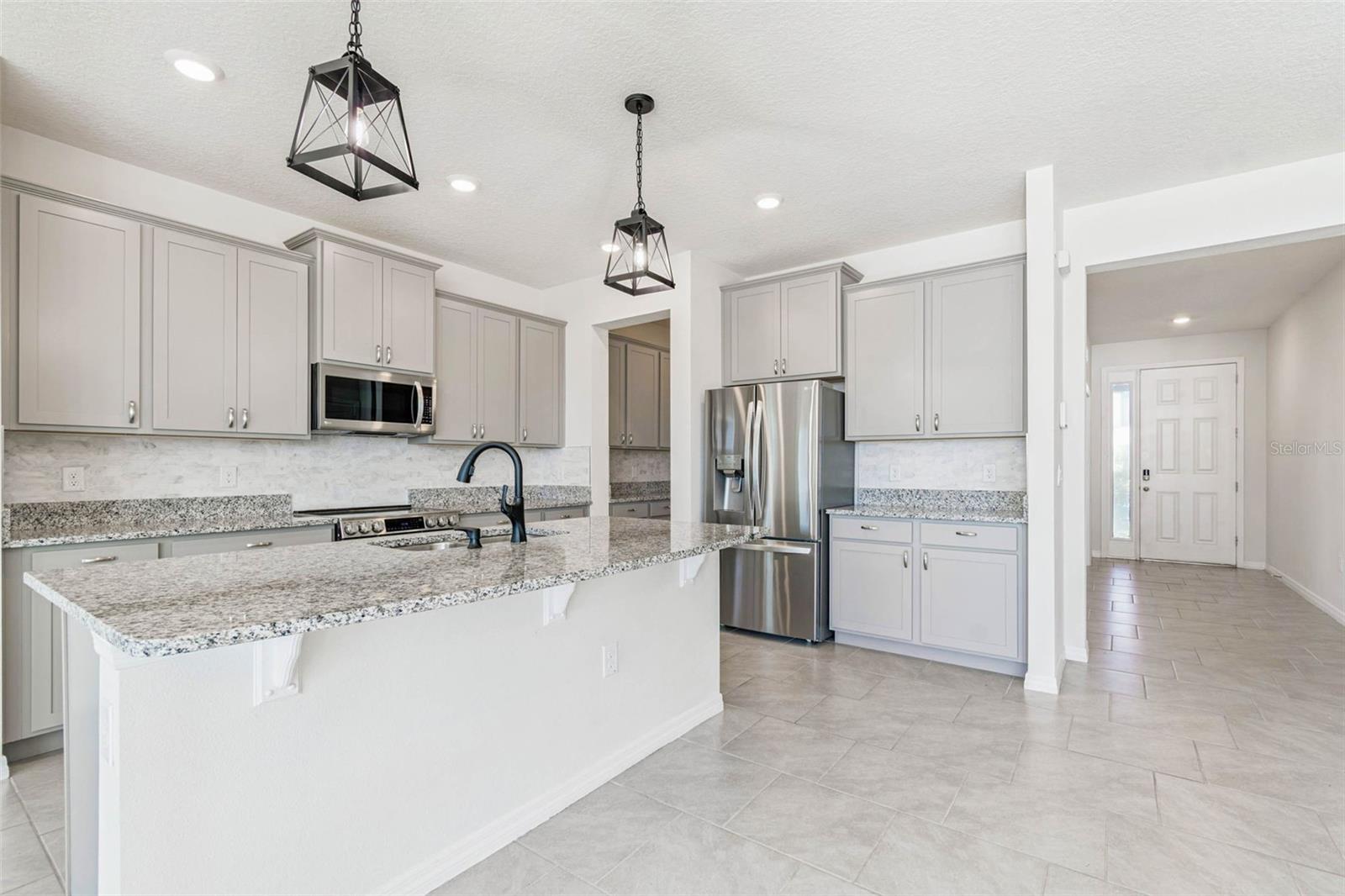 MIRADA PRCL 19-2 - Residential Lease