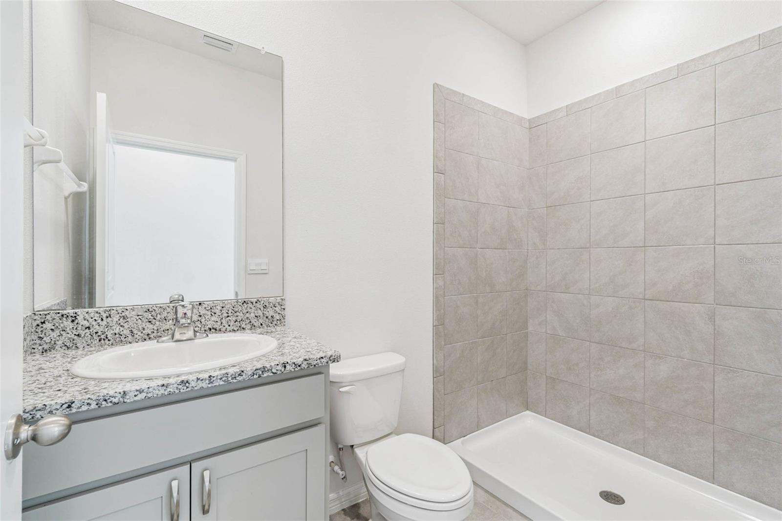 MIRADA PRCL 19-2 - Residential Lease