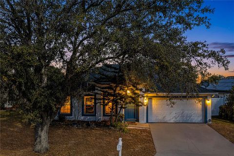 Photo of 5820 Royal Hills Circle, Winter Haven, FL 33881 (MLS # P4937585)