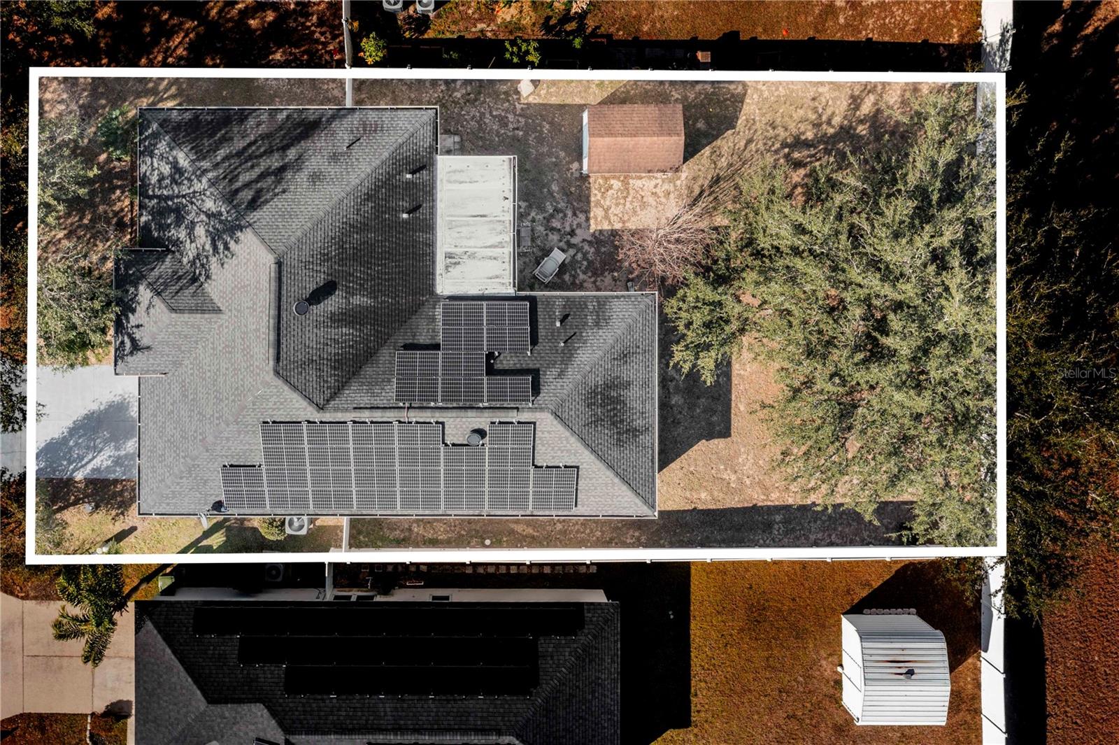 ROYAL HILLS - Residential