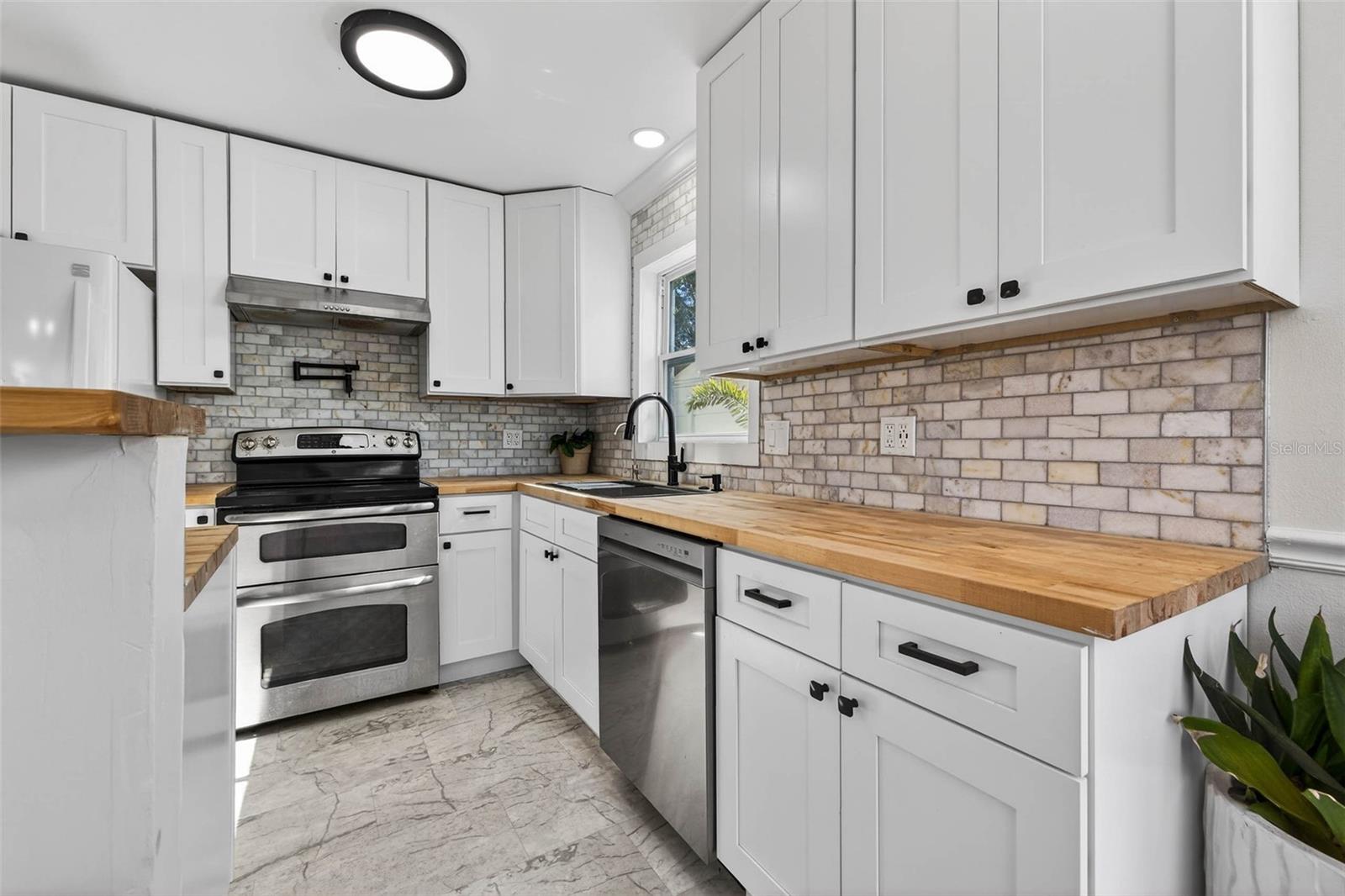 TURNERS C BUCK 4TH ST N ADD - Residential