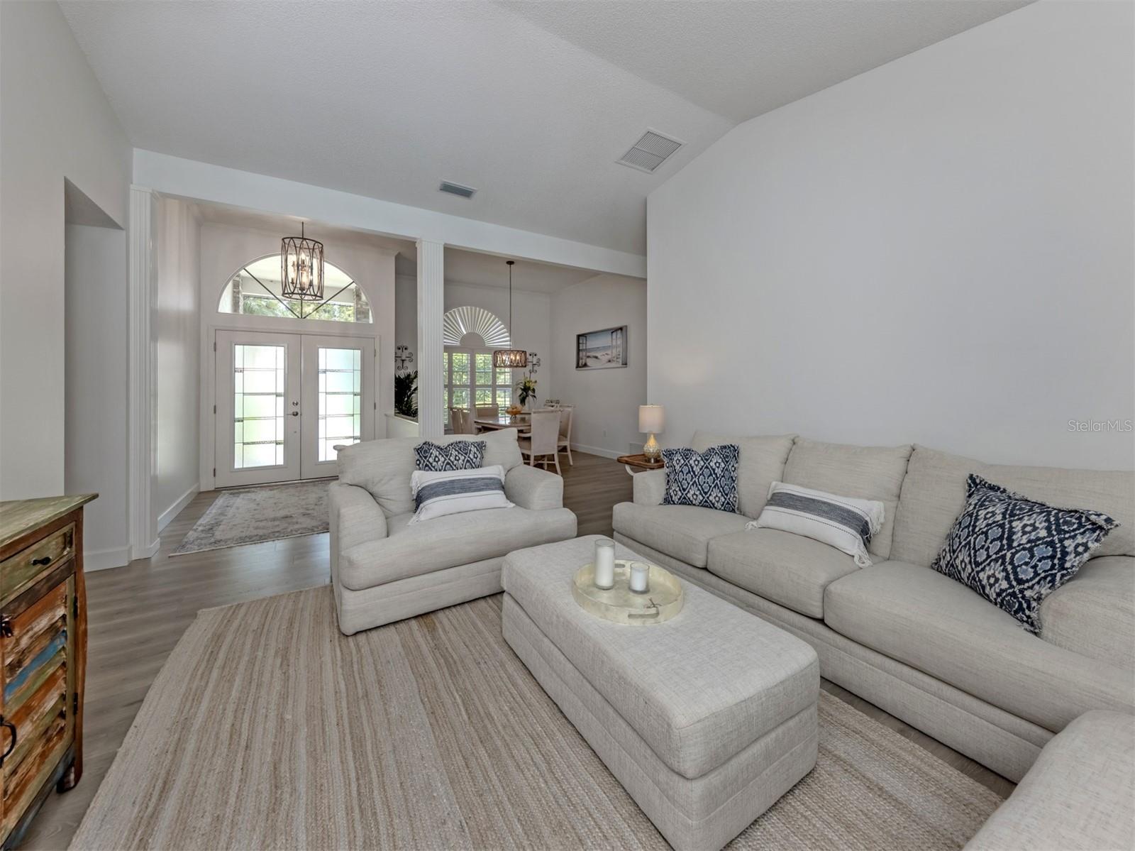 1428 GLENEAGLES DRIVE