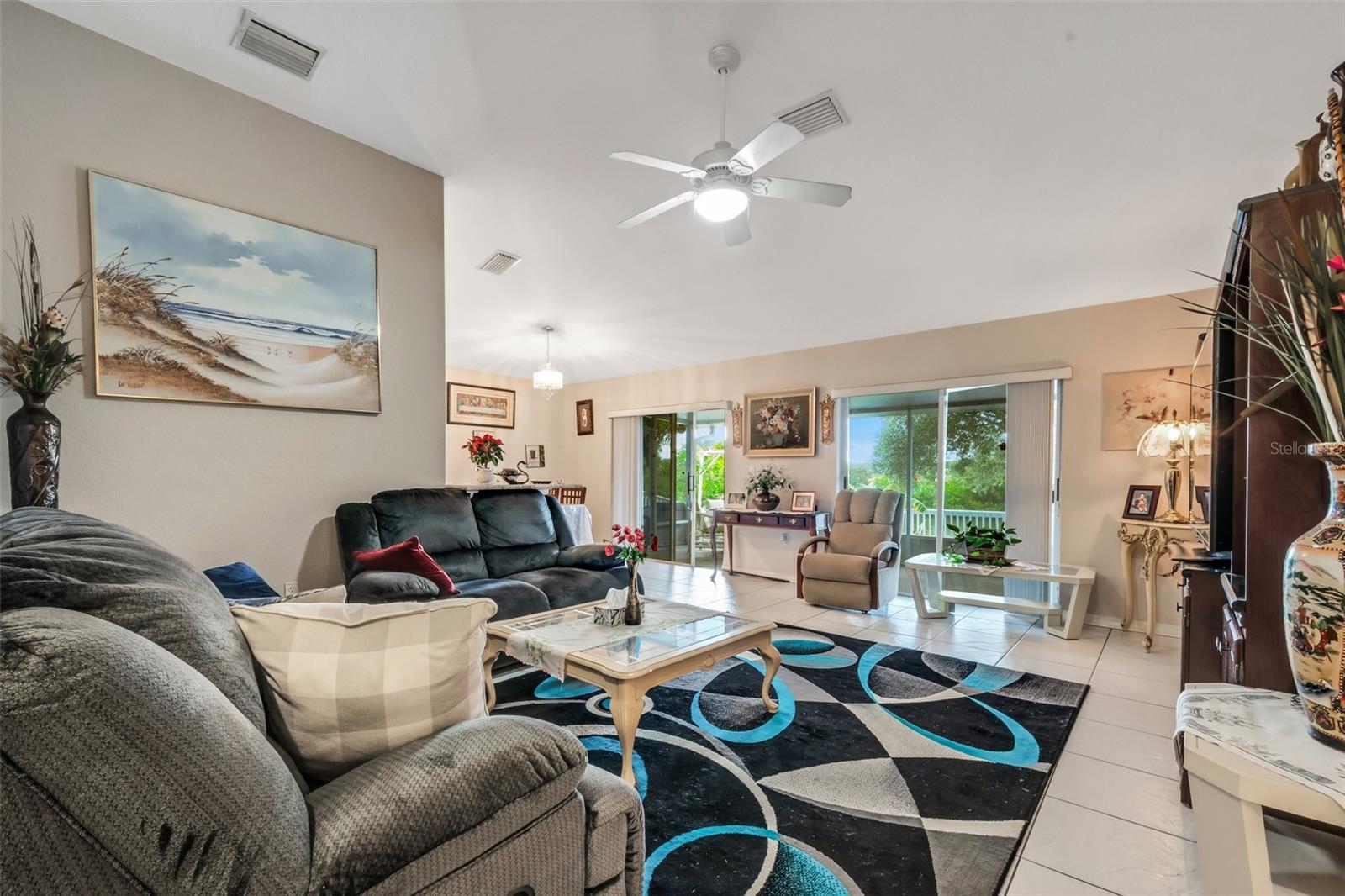 ALOHA GARDENS - Residential