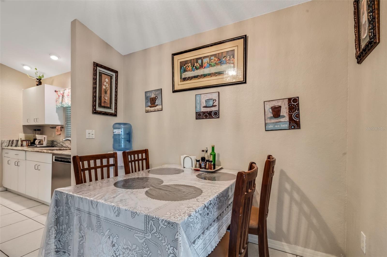 ALOHA GARDENS - Residential