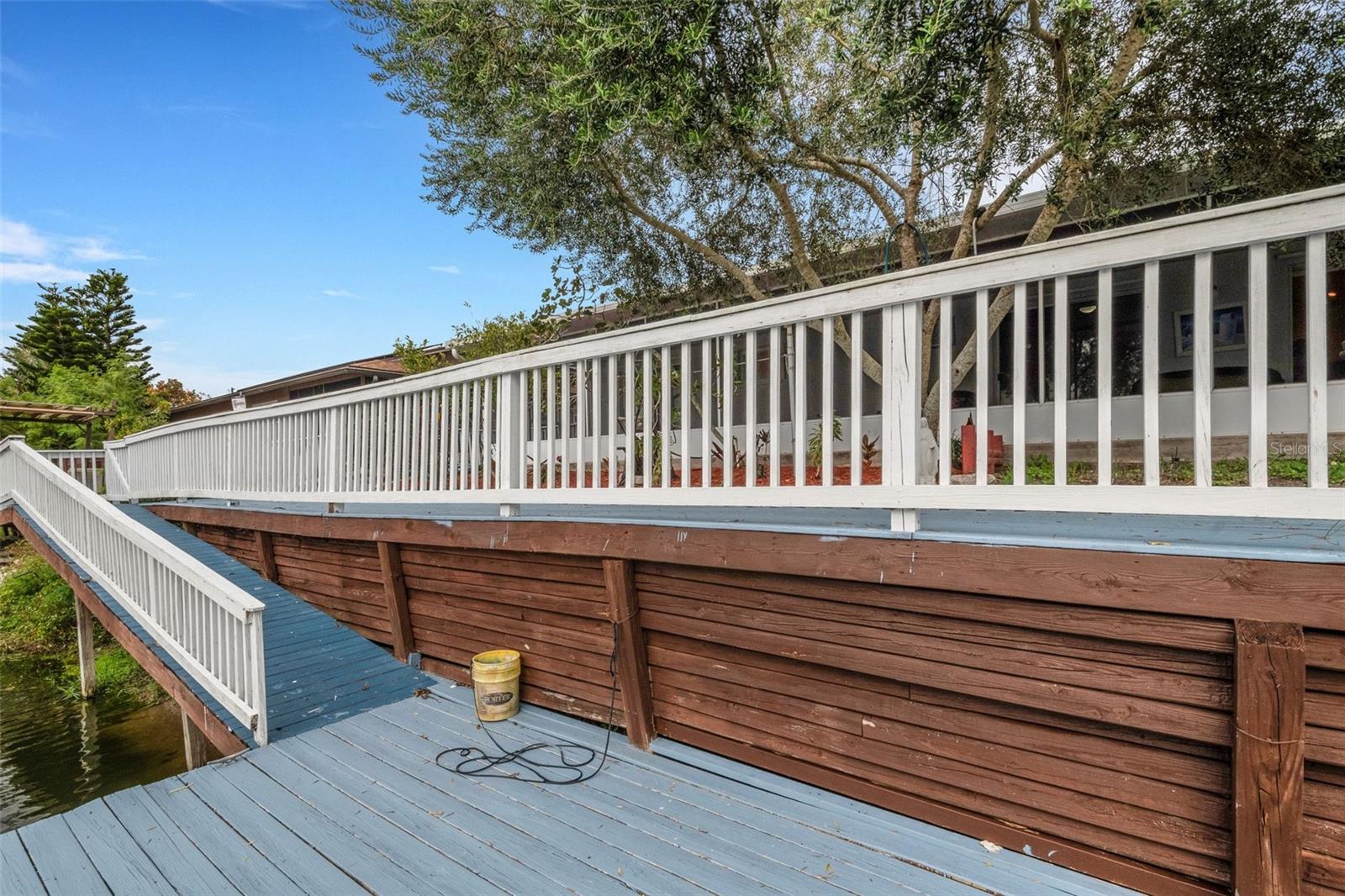 ALOHA GARDENS - Residential