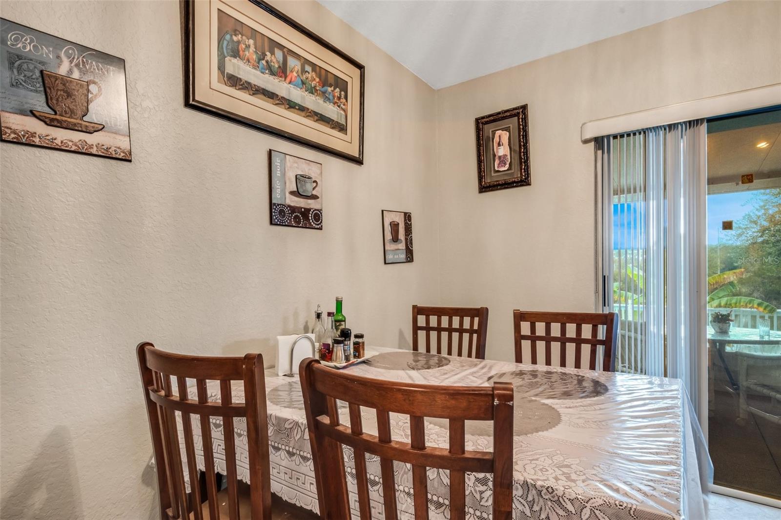 ALOHA GARDENS - Residential