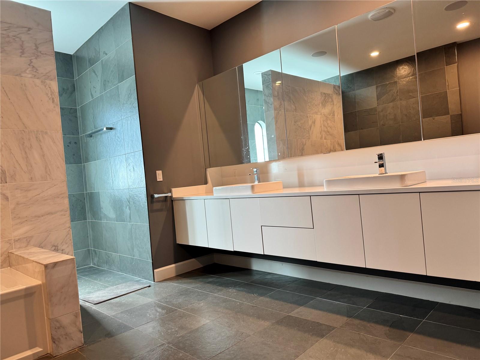 STONEBRIDGE SOUTH SUB - Residential