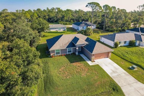 A home in PORT CHARLOTTE