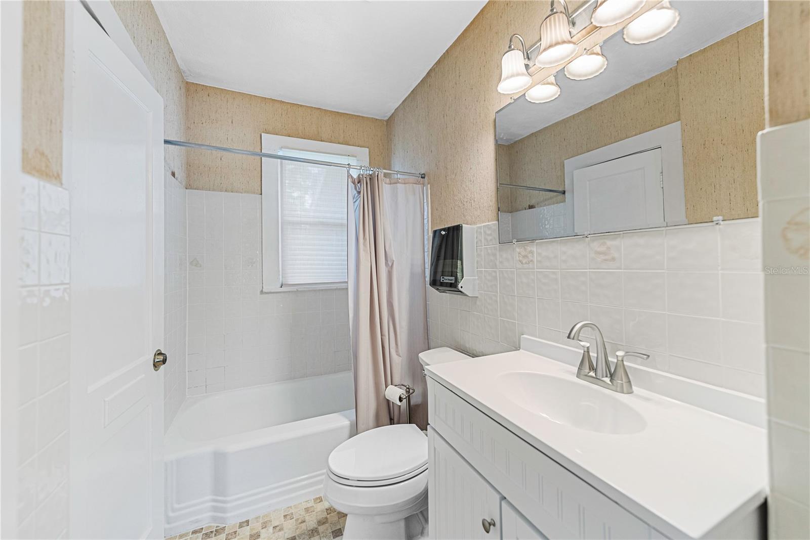 PASCO SUB - Commercial Lease