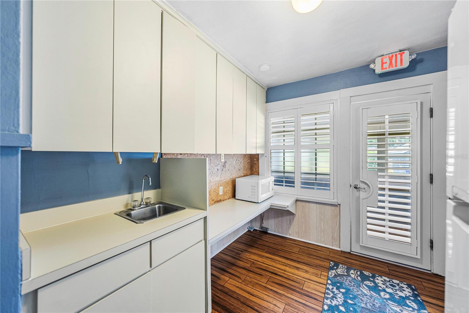 PASCO SUB - Commercial Lease