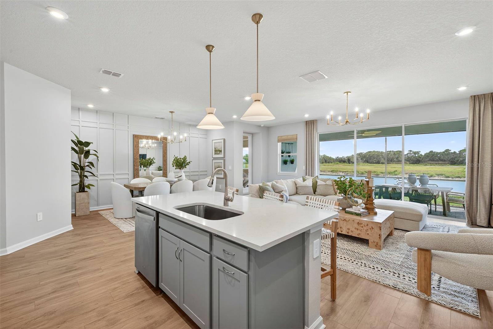 PASADENA RIDGE - Residential