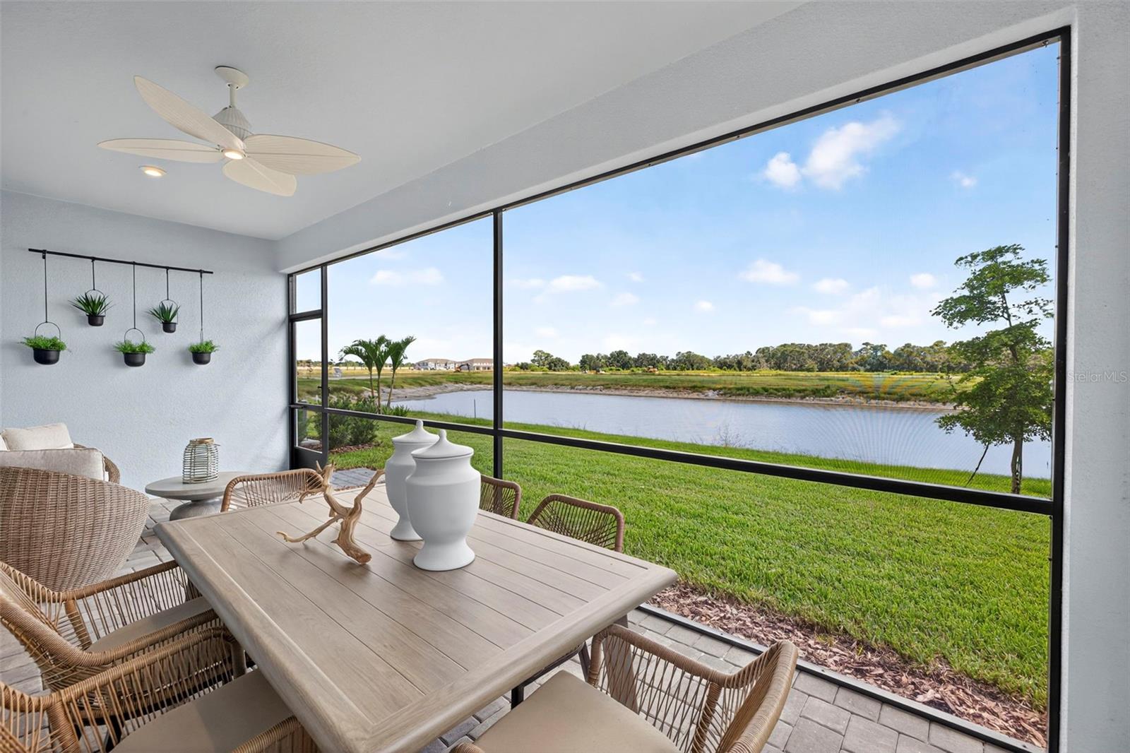 PASADENA RIDGE - Residential