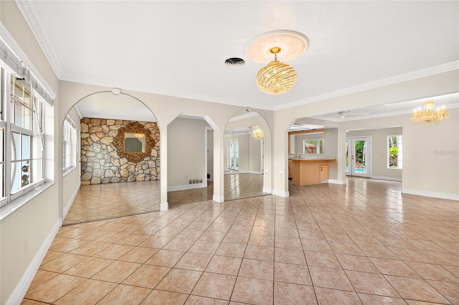 FORE ACRES FIRST ADD - Residential