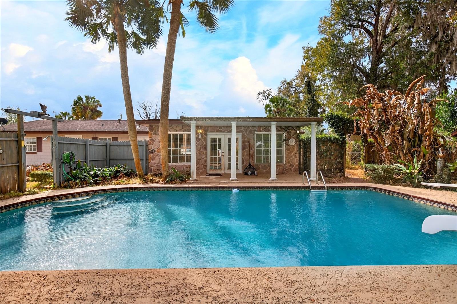 FORE ACRES FIRST ADD - Residential