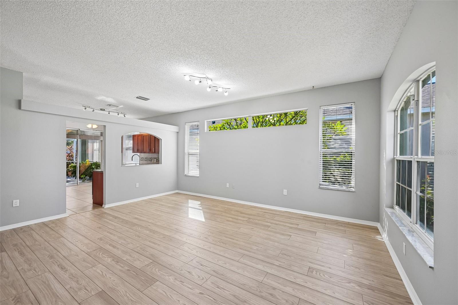 817 TALLGRASS LANE
