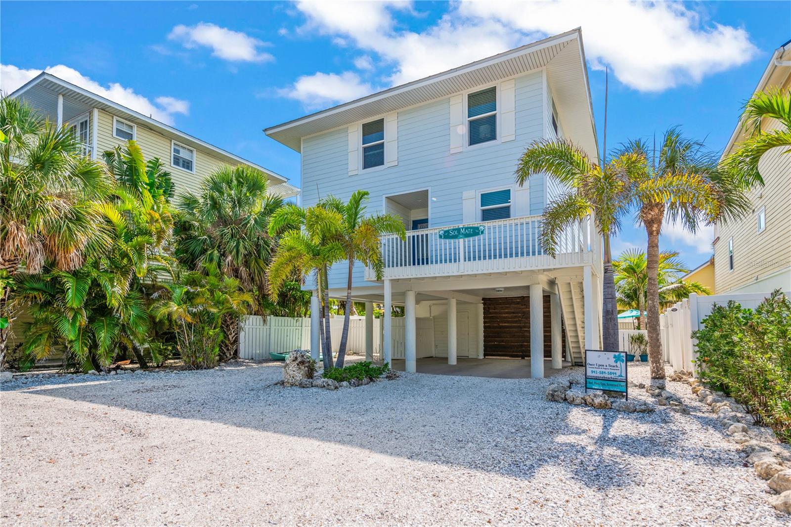 785 JACARANDA ROAD
