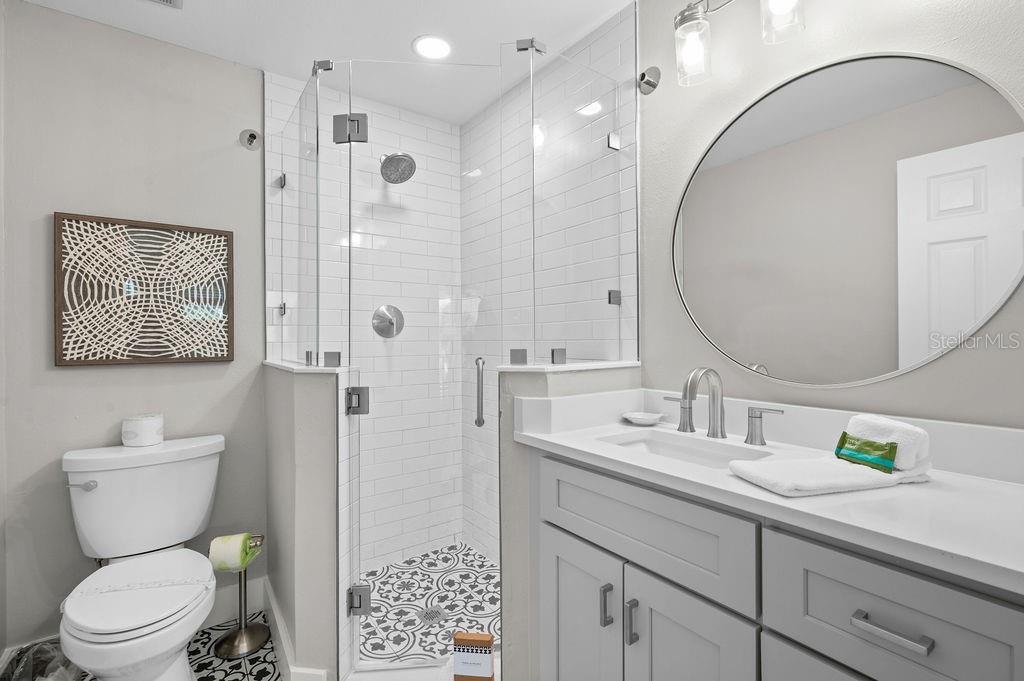 SHORE ACRES 1ST ADD - Residential