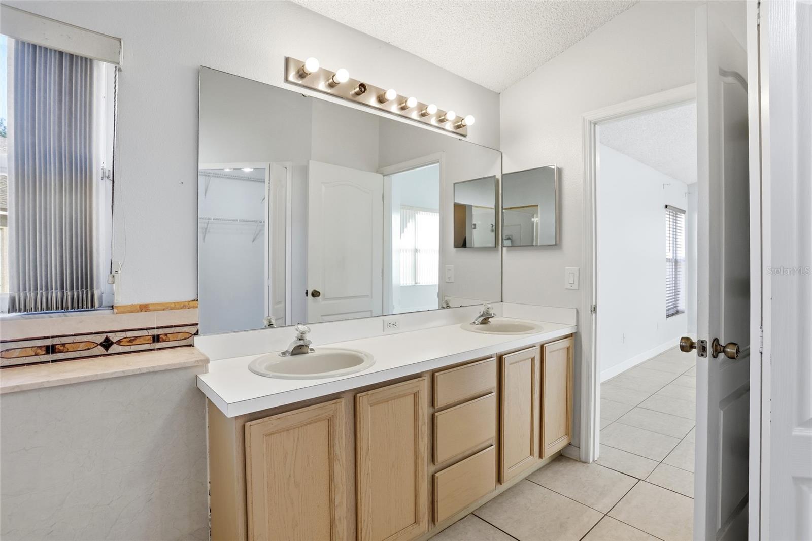 DEER CREEK VILLAGE SEC 06 - Residential Lease