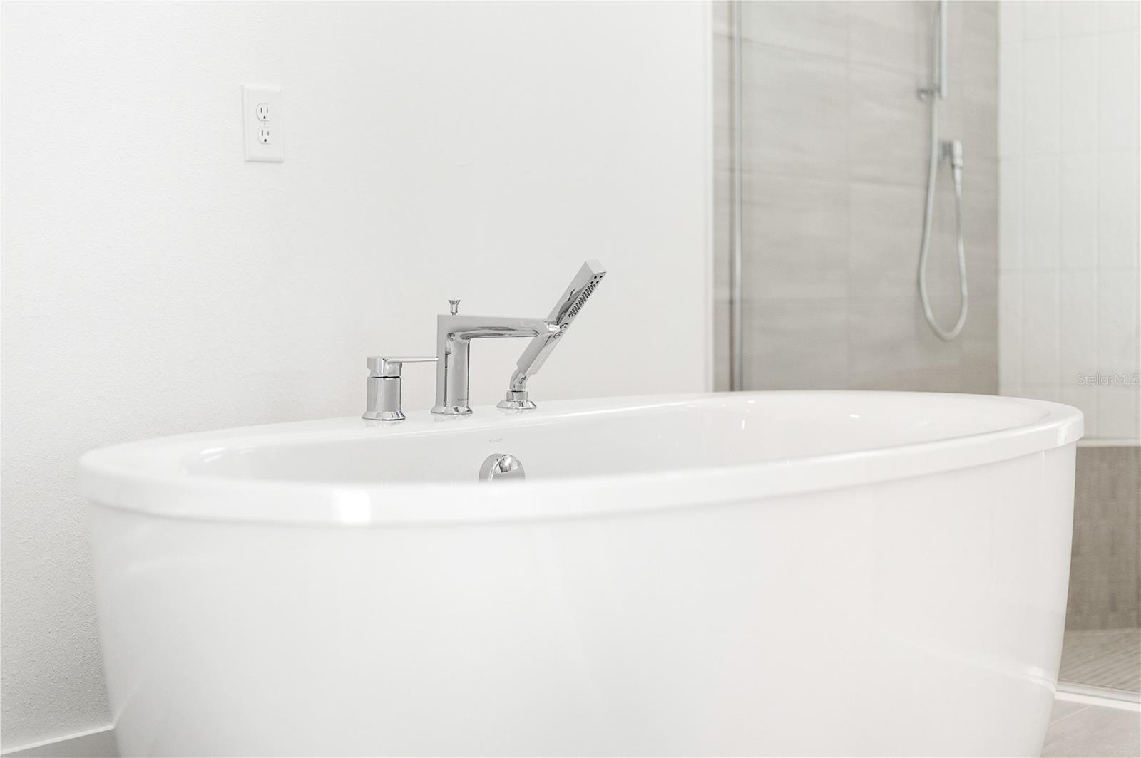 ISLES AT LAKEWOOD RANCH PH III - Residential