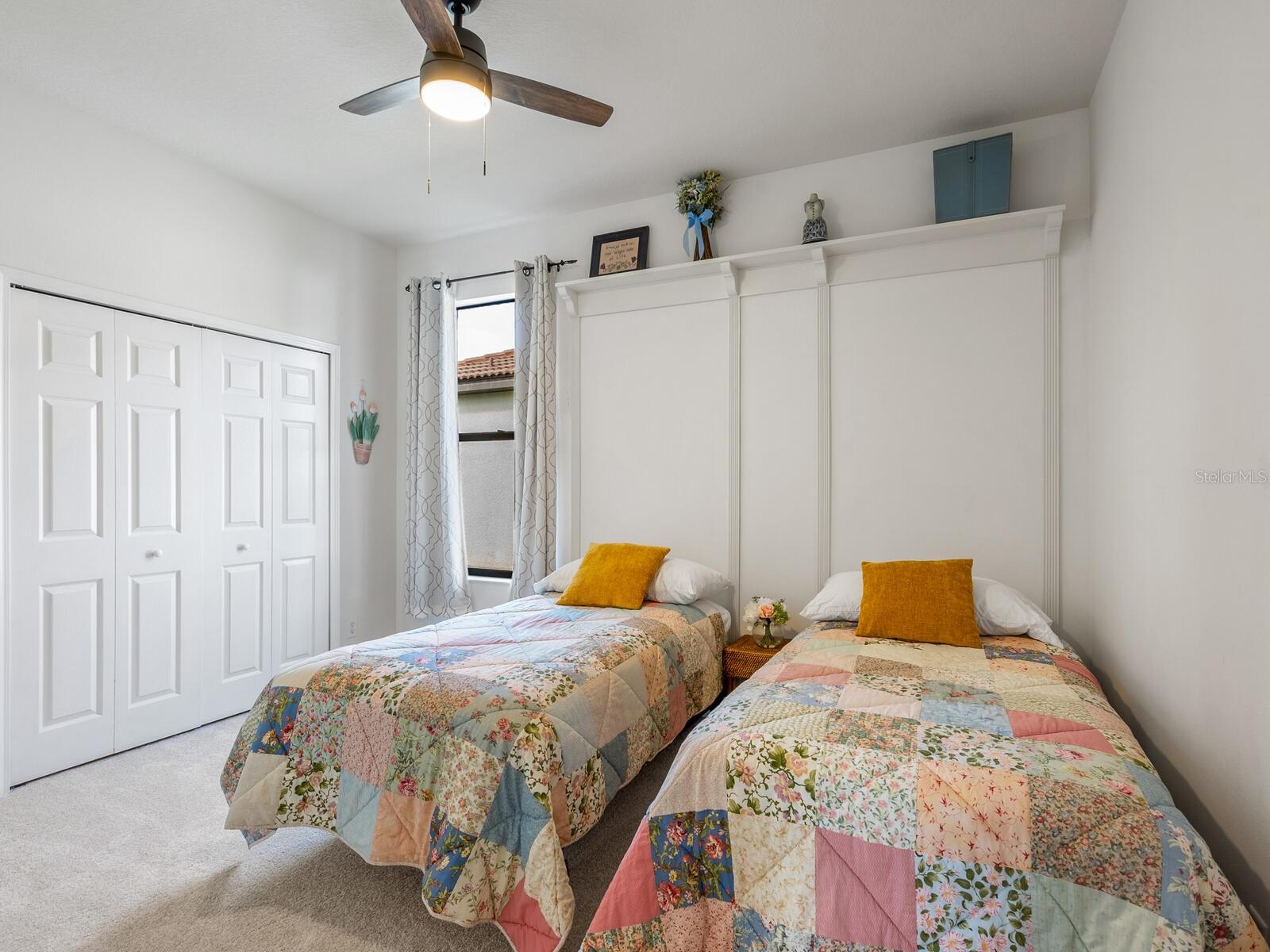 VENETIAN FALLS PH 1 - Residential