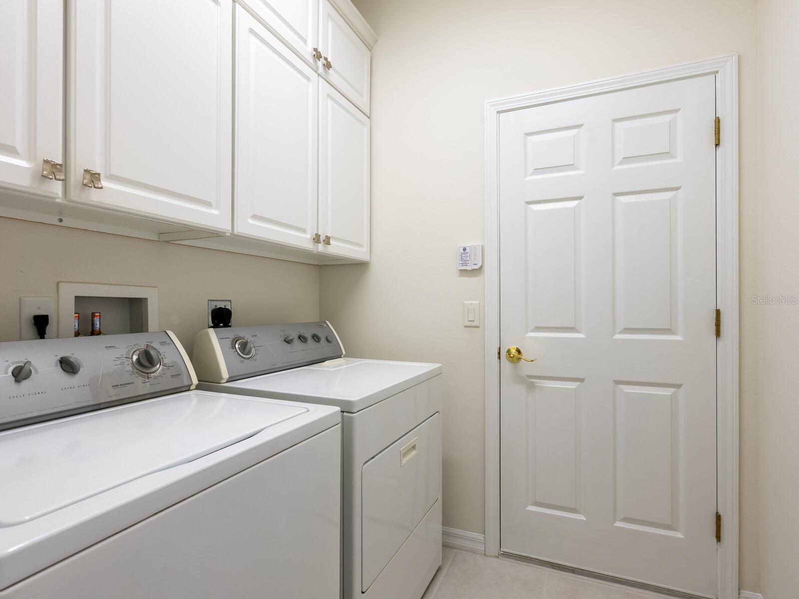 VENETIAN FALLS PH 1 - Residential