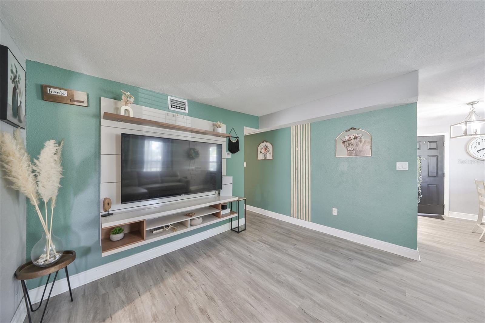 CRESTRIDGE 3RD ADD - Residential