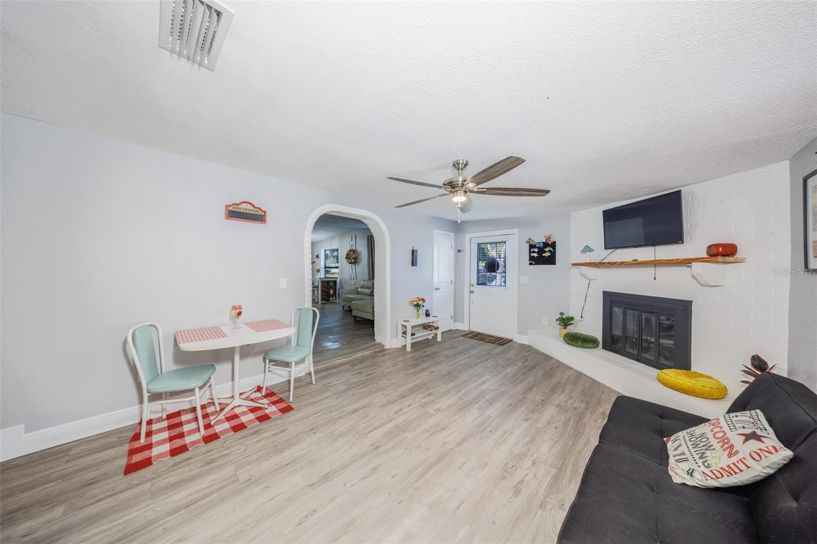 CRESTRIDGE 3RD ADD - Residential