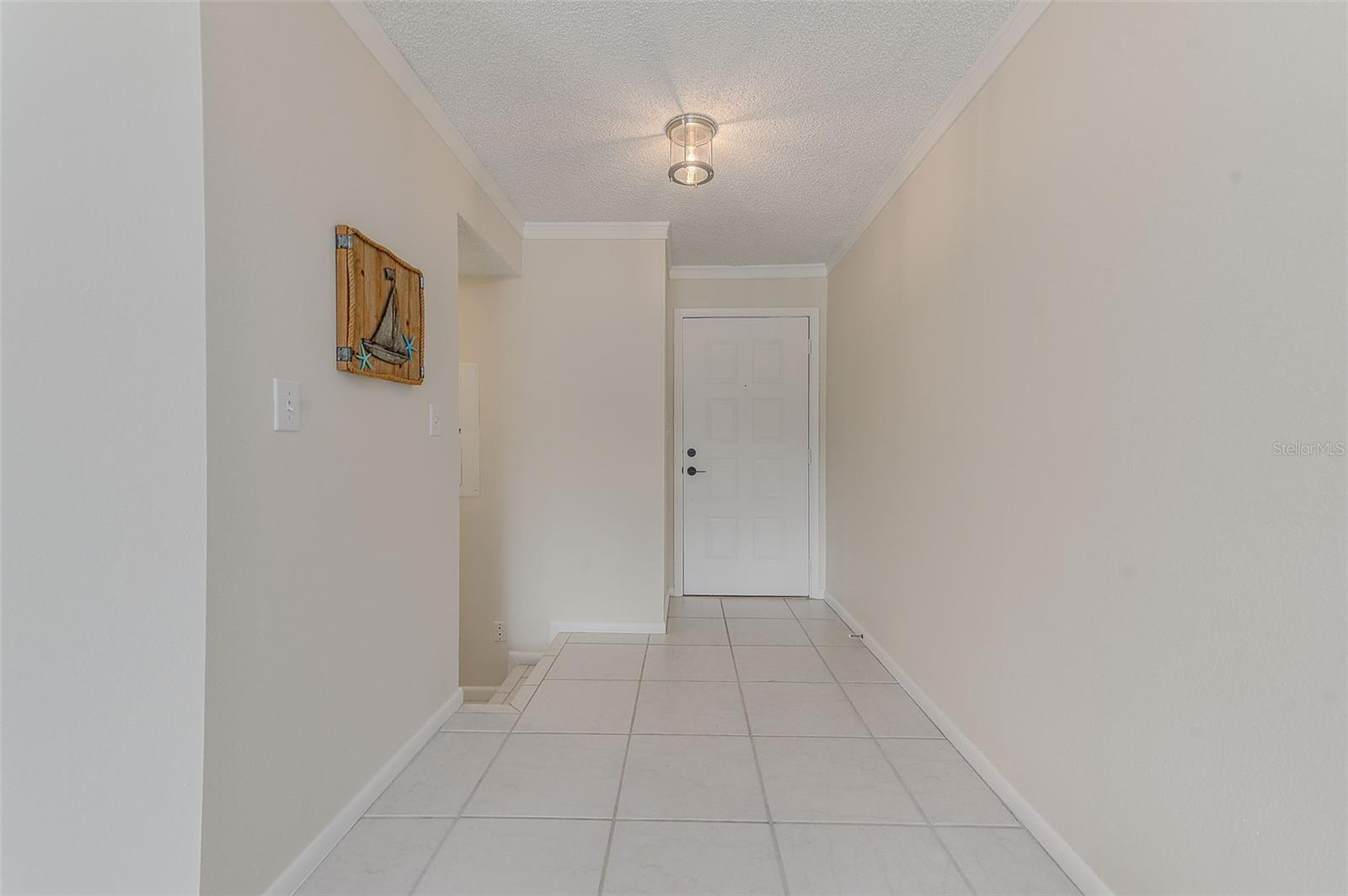 557 PINELLAS BAYWAY S 303