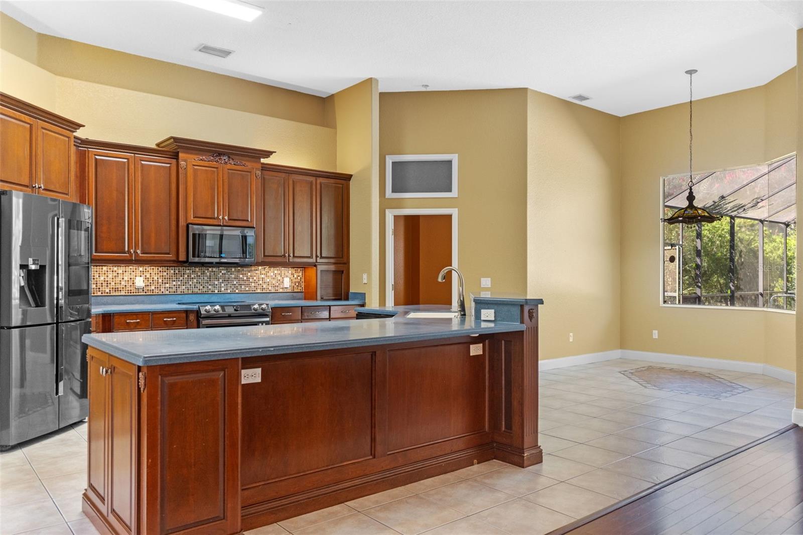 CHELSFORD HEIGHTS - Residential