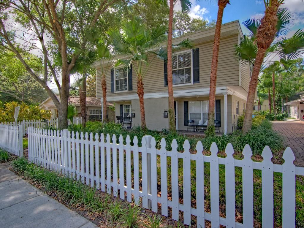 Photo of 616 Palmer Street #B, Orlando, FL 32801 (MLS # O6387420)