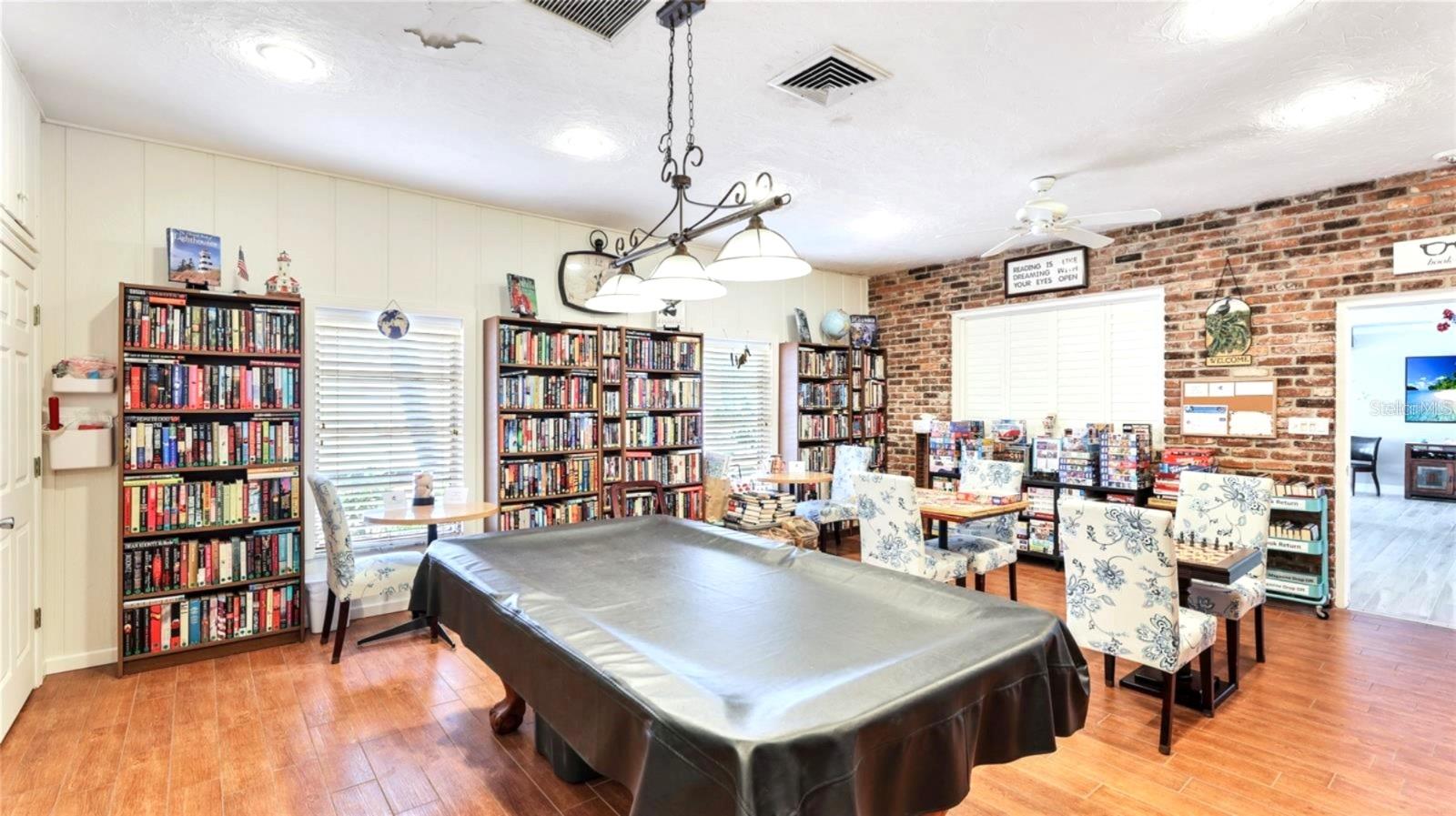 SIESTA HARBOR II - Residential