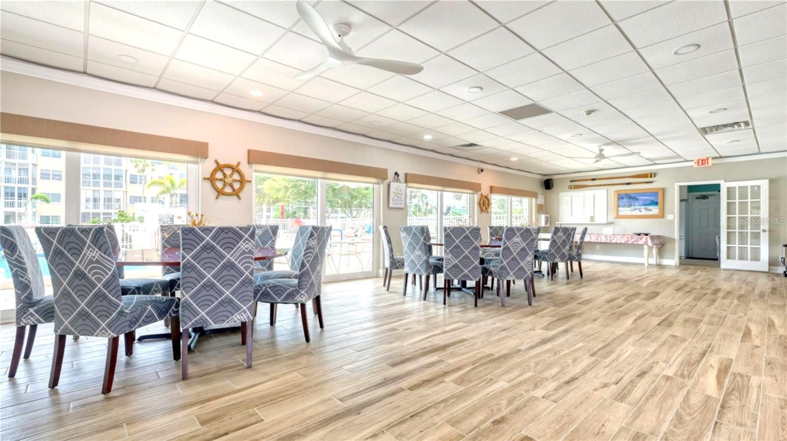 SIESTA HARBOR II - Residential