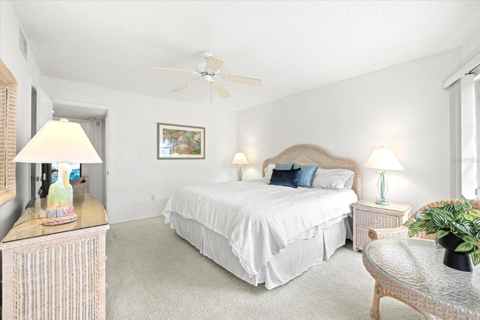 SIESTA HARBOR II - Residential